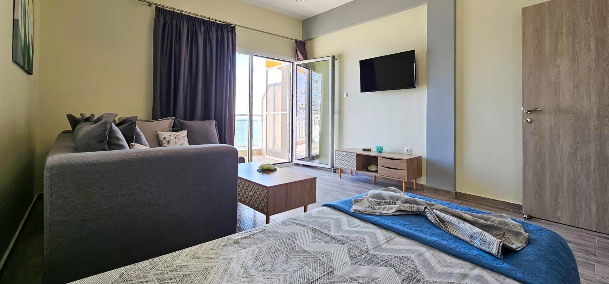 Hara Apartment In Front Of The Beach Паралия-Катерини Экстерьер фото