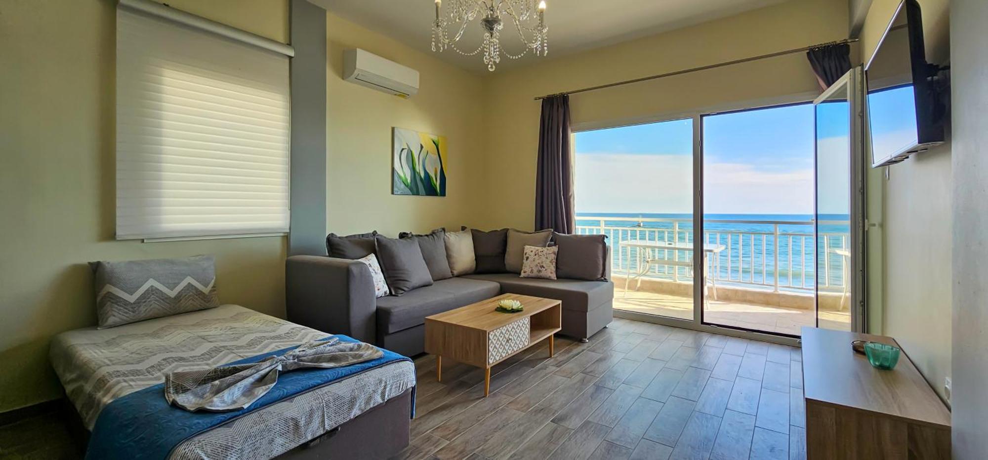 Hara Apartment In Front Of The Beach Паралия-Катерини Экстерьер фото