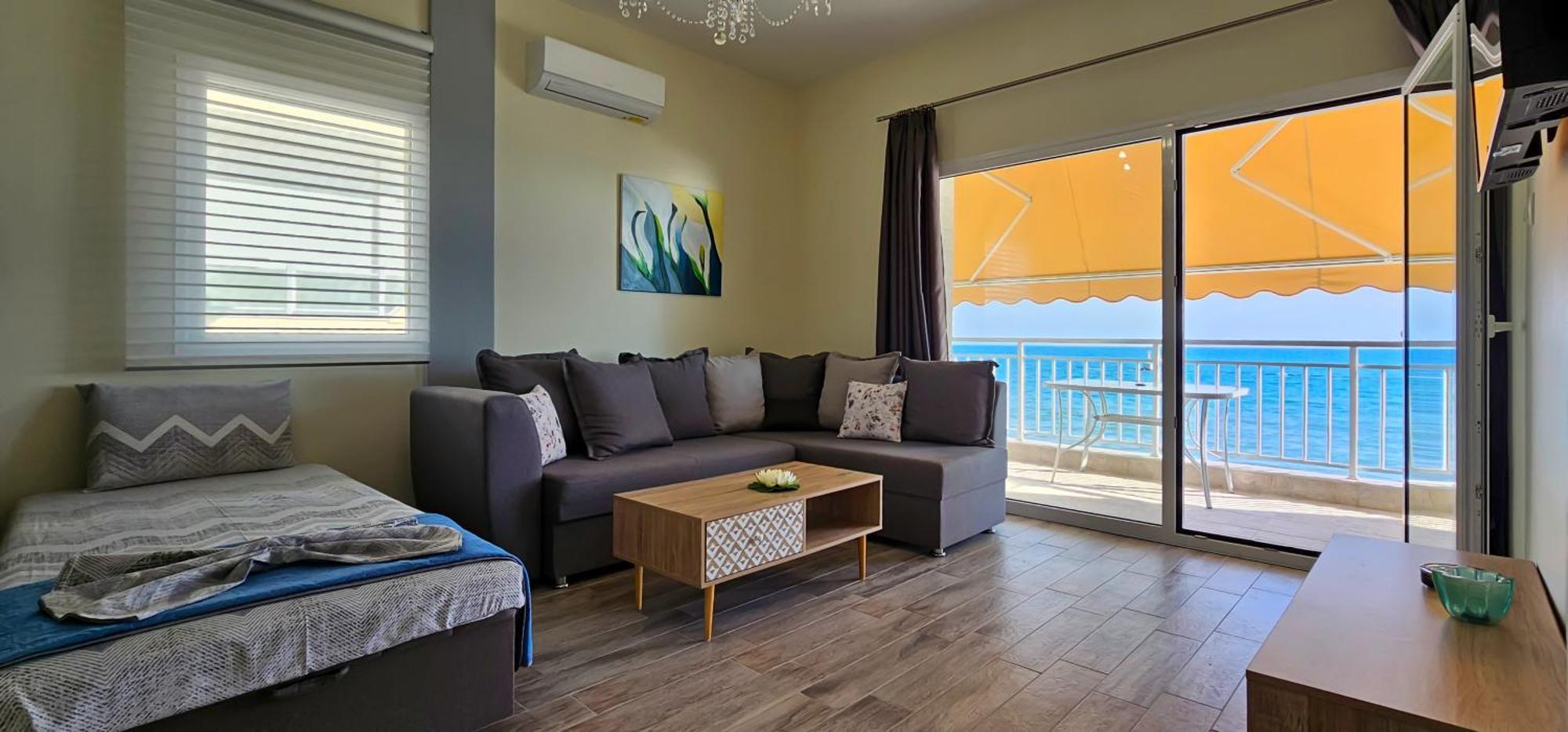 Hara Apartment In Front Of The Beach Паралия-Катерини Экстерьер фото